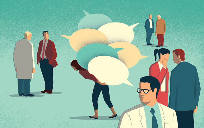 Những lời dị nghị cứ thế đè lên vai phụ nữ, khiến cô ấy khó bước đi.