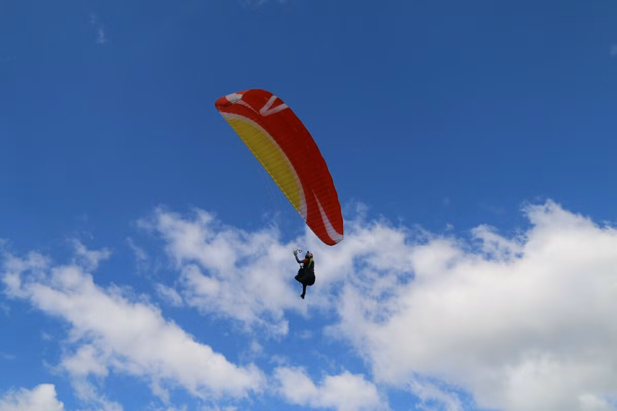 Du khach phan khich voi the thao mao hiem du luon tren nui lua-Hinh-7