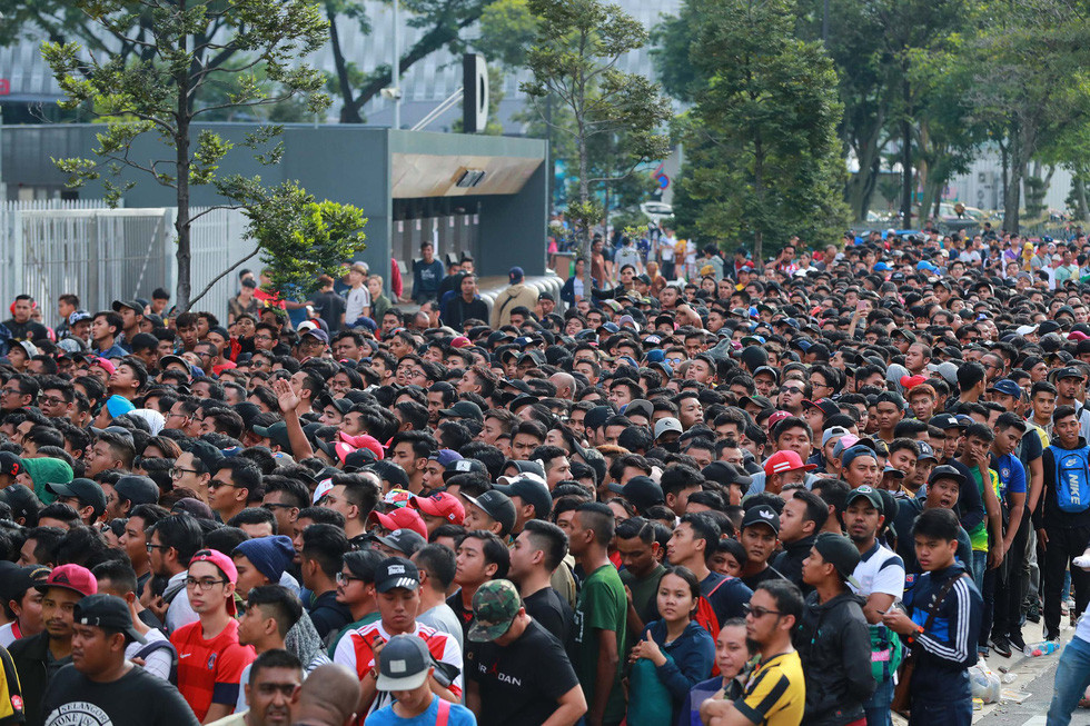 Sẽ có khoảng 40.000 vé trận chung kết được bán trực tiếp sân vận động, số còn lại sẽ được Liên đoàn Bóng đá Malaysia bán qua kênh online - Ảnh: NGUYỄN KHÁNH