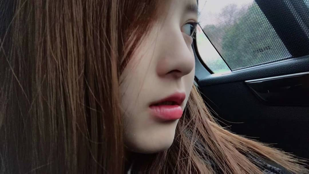 "Góc nghiêng thần thánh" xinh hết phần thiên hạ của cô nàng "con lai" Việt - Trung.