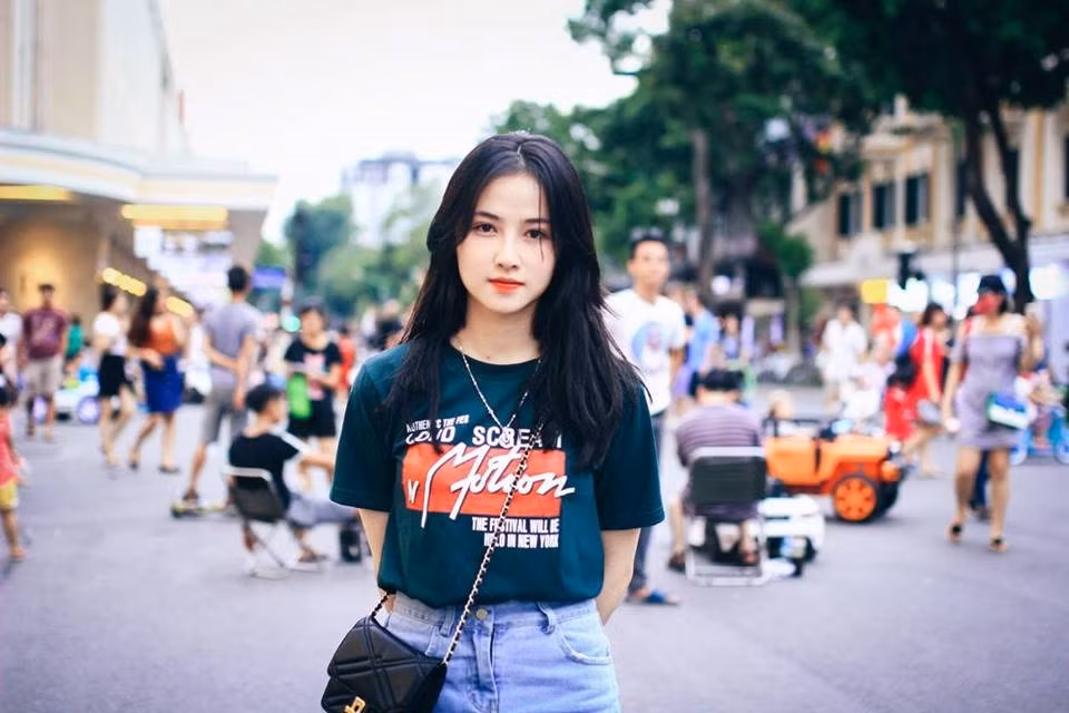 Lê Thu Hà (SN 1997) hiện đang là sinh viên năm cuối khoa Luật của trường Đại học Công đoàn.