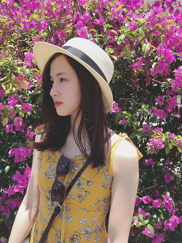 Với nữ sinh Công đoàn Thu Hà, một người phụ nữ đẹp không chỉ về khuôn mặt hay hình thể mà chủ yếu là tâm hồn.