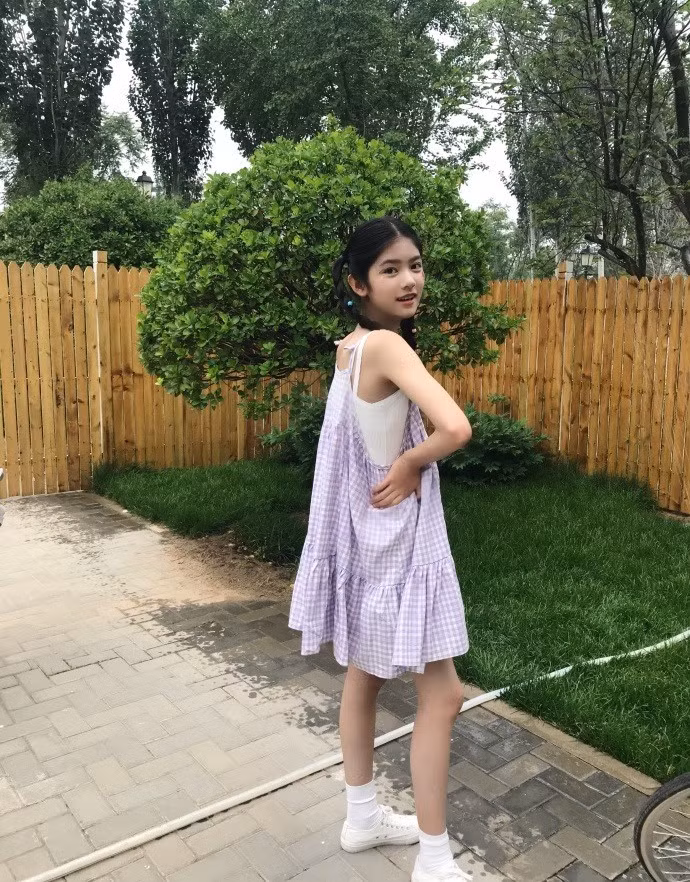 Tuy nổi tiếng từ khá sớm, nhưng cô bé vẫn giữ được nét hồn nhiên đúng với lứa tuổi của mình