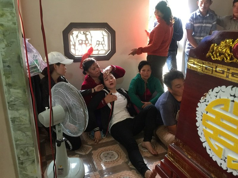 Xe ruoc dau gap nan: “Chong oi, chung ta chua kip lam dam cuoi“-Hinh-2