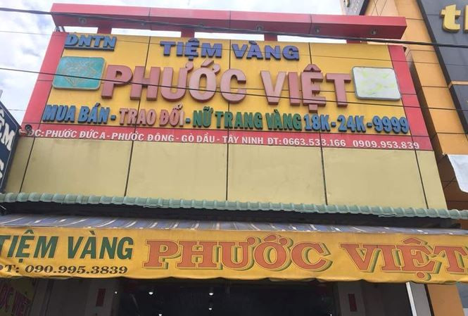 Tiem vang o Tay Ninh bao mat trom 100 cay vang