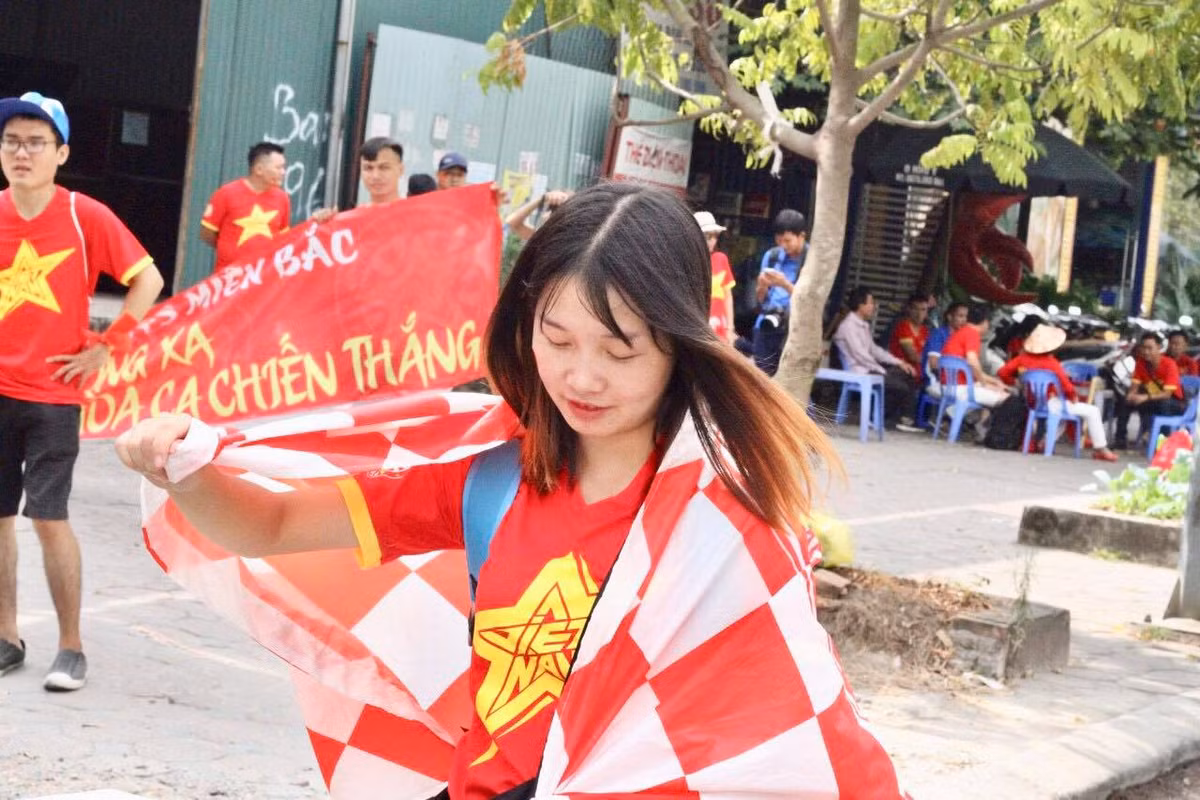Trận đấu giữa ĐT Việt Nam và ĐT Lào tại AFF Cup 2018 sẽ được diễn ra vào hồi 19h00 ngày 8/11 tại SVĐ Chao Anuvong.