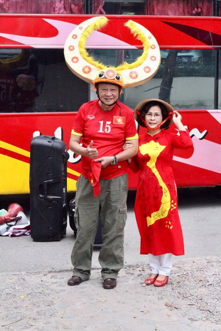 Trong chuyến đi tiếp lửa đường xa này của mình, hội CĐV này đã lựa chọn khẩu hiệu "Tiếp lửa đường xa, hoà ca chiến thắng". Giải thích về câu slogan này trưởng đoàn anh Phan Đình Long chia sẻ: "Những chuyến xa nhà của các cầu thủ sẽ cảm thấy rất cô đơn và chúng tôi sẽ là những người mang lửa đến sân Chao Anuvong để đốt nóng sân đấu này cùng thầy trò HLV Park Hang-seo.