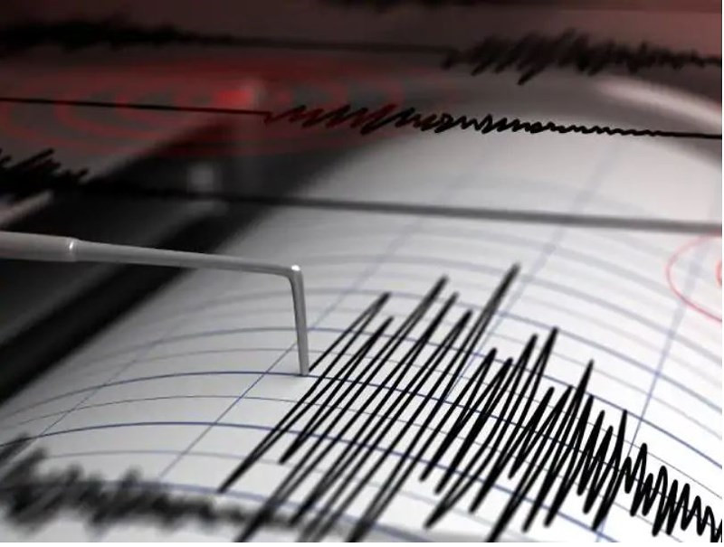 Indonesia phat canh bao song than vi dong dat 7,5 do Richter