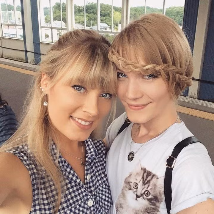 Dam cuoi day ngot ngao cua cap doi dong tinh nu Dan Mach khien dan mang ganh ti-Hinh-2