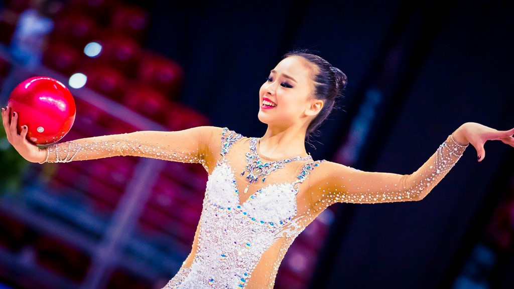 Đến Olympic Rio, cái tên Son Yeon Jae rất được săn đón, nhưng cô chỉ xếp hạng 4. Tuy vậy, Son Yeon Jae lại giành tấm huy chương vàng ASIAD trên sân nhà, và trở thành vận động viên thể dục nhịp điệu đầu tiên của Hàn Quốc làm được điều này.