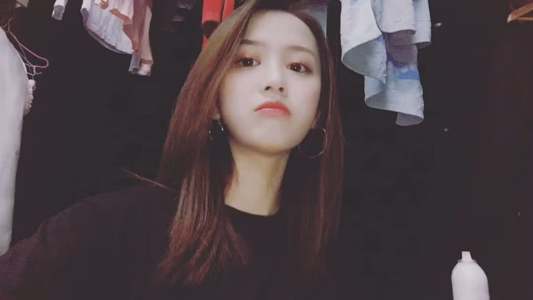 Tiffany sở hữu phong cách thời trang trẻ trung năng động, cô nàng cũng rất chăm chỉ đăng tải hình ảnh trên trang cá nhân.