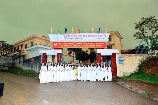 Hoc sinh lop 12 buc xuc vi bo anh ky yeu hon 10 trieu 'nhu de tho'