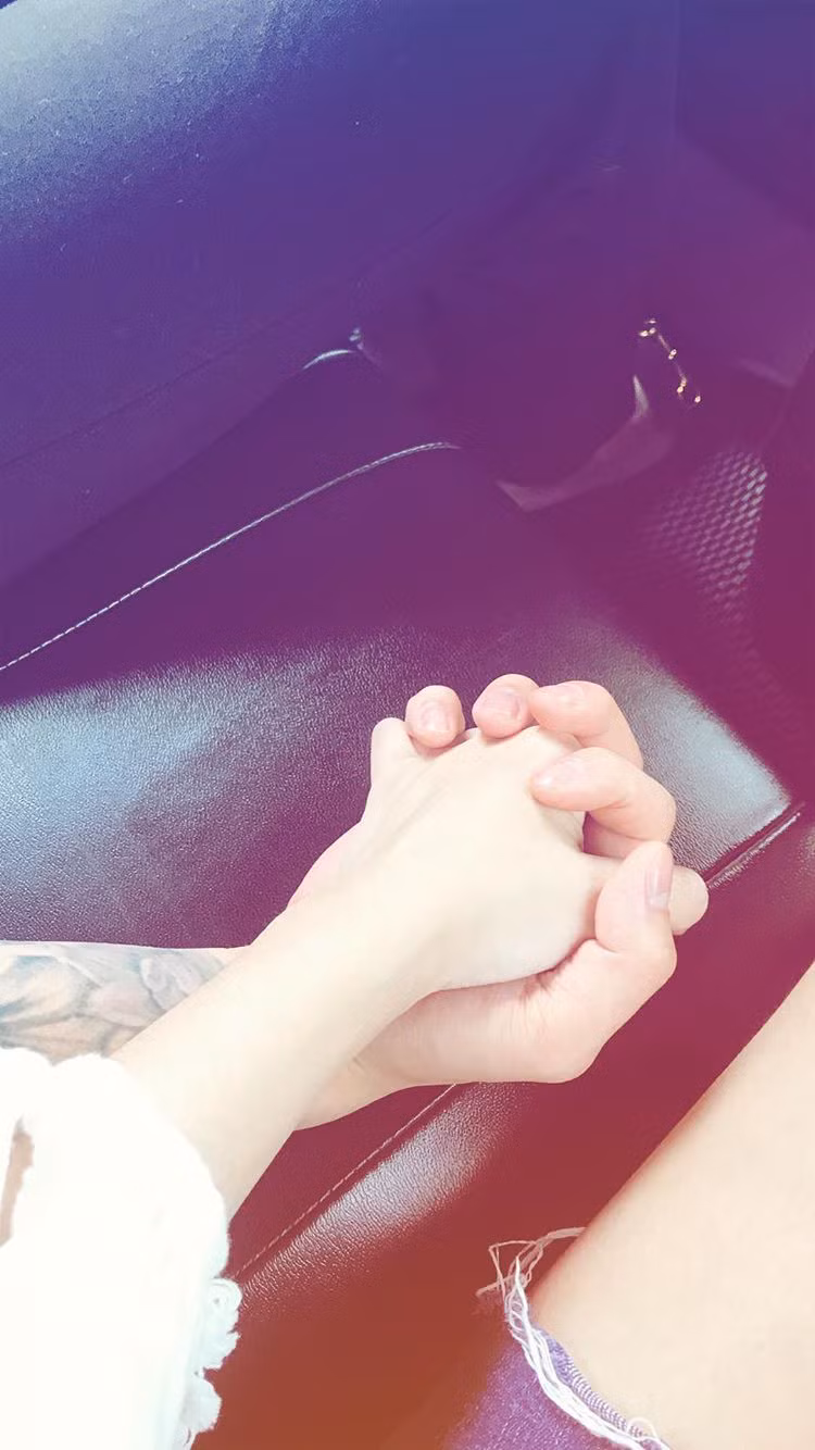 Ngọc Thảo biết cách "thả thính" người hâm mộ với những bức ảnh úp mở như thế này. Đây là hình ảnh làm dấy lên tin đồn Ngọc Thảo có người yêu mới sau khi chia tay rapper Andree trước đó.