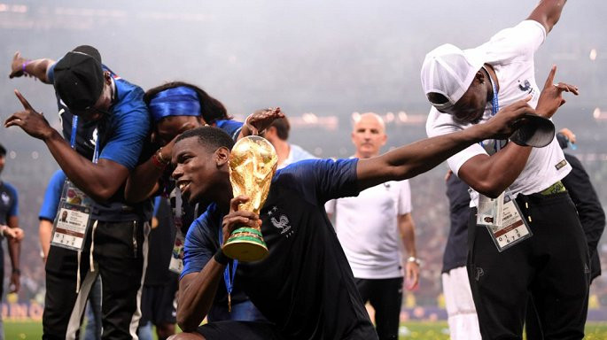 Anh tham gia phòng ngự cực tốt và cũng xuất sắc trong những đường chuyền tấn công.