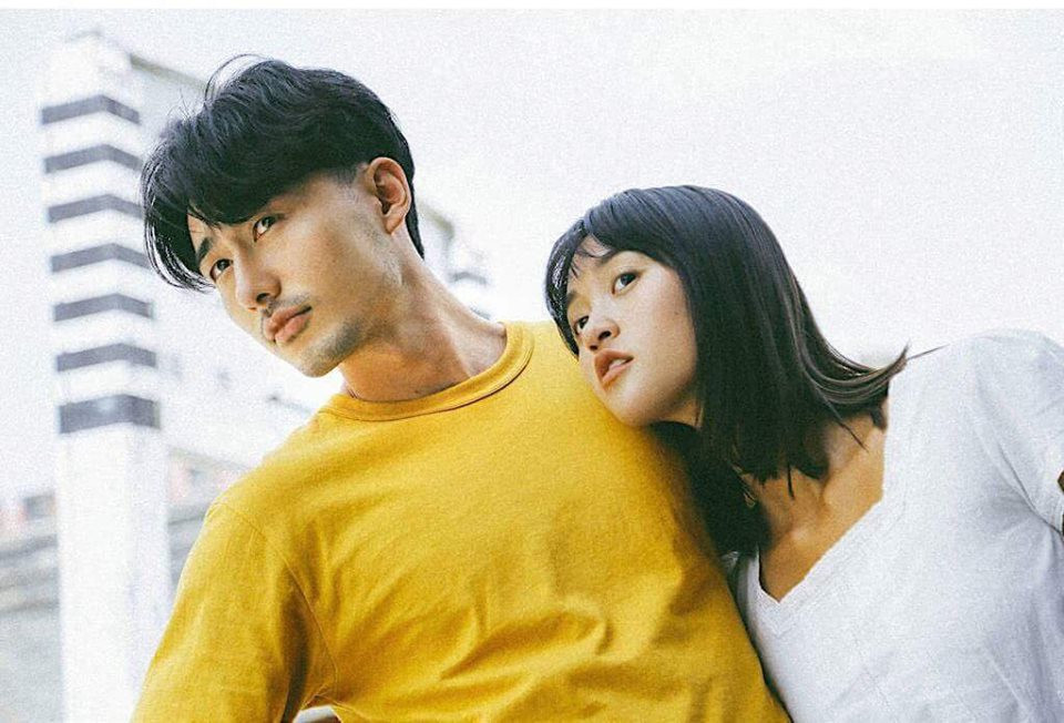 Hiện tại, bộ ảnh đang tiếp tục nhận được nhiều sự yêu thích trên MXH. Hội có gấu thì thi nhau đã tag một nửa còn lại vào đòi người yêu đi chụp.