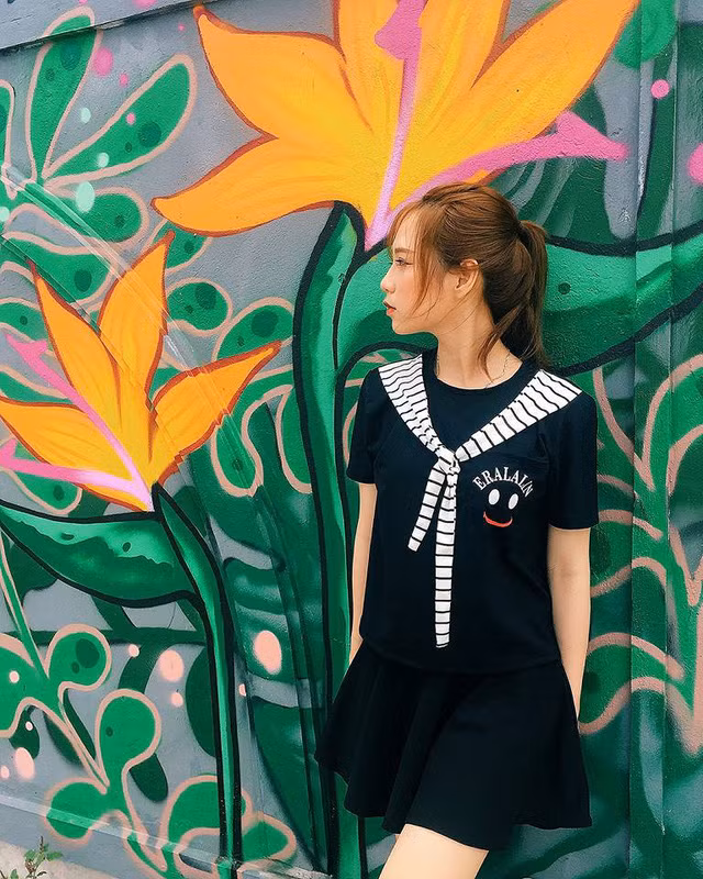 Có lẽ nhờ ý nghĩa đặc biệt này mà những ngày gầy đây Hoa Thiên Điểu trở thành hình ảnh chiếm sóng ở khắp mọi nơi. Ảnh: Trần Phương Anh