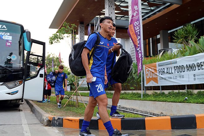 Can canh buoi tap “ky di” cua U23 Viet Nam-Hinh-6