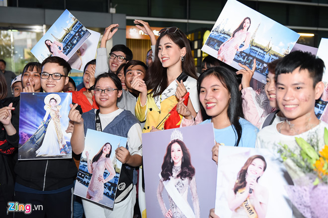 Tiểu Vy chúc mừng Phương Nga lọt Top 10 Hoa hậu Hòa bình - Hình 8 Tieu Vy chuc mung Phuong Nga lot Top 10 Hoa hau Hoa binh-Hinh-8