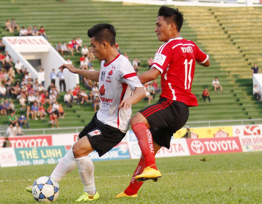 Với một cầu thủ trẻ và đang chơi ở giải hạng Nhất như Tấn Tài thì việc có được số tiền khổng lồ chi trả chi phí chữa trị cho Văn Hào là điều không thể. Ảnh: Đ.T