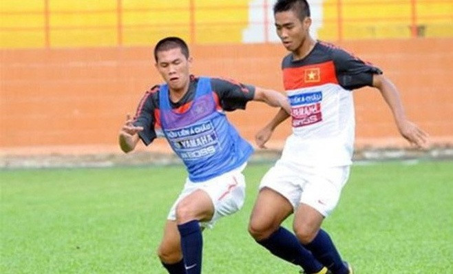 Từ Hữu Phước (trái) từng có thời gian khoác áo U23 Việt Nam. Ảnh: I.T