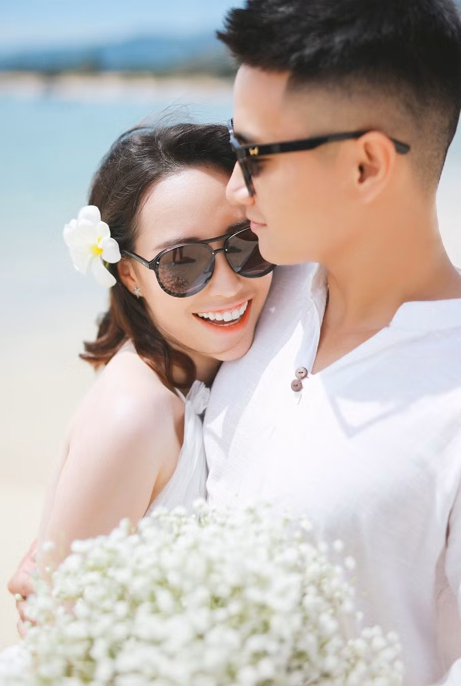 Chuyen tinh 6 nam it ai biet va cai ket ngot ngao cua cap doi giam doc tre