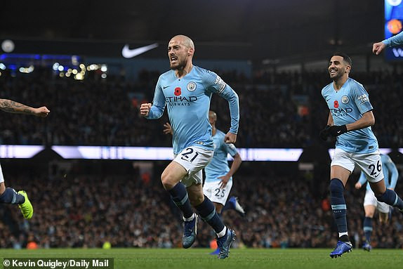 Mourinho het phep nguoc dong, MU thua toan dien truoc Man City