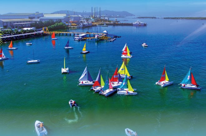  Bến du thuyền Marina Vũng Tàu: Đến đây du khách sẽ vô cùng thích thú với khung cảnh biển xanh bao la cùng những chiếc thuyền rực rỡ sắc màu, bên cạnh đó du khách còn có thể tham gia các hoạt động như lướt sóng, chu du trên chiếc cano hay thưởng thức những món hải sản tươi sống.