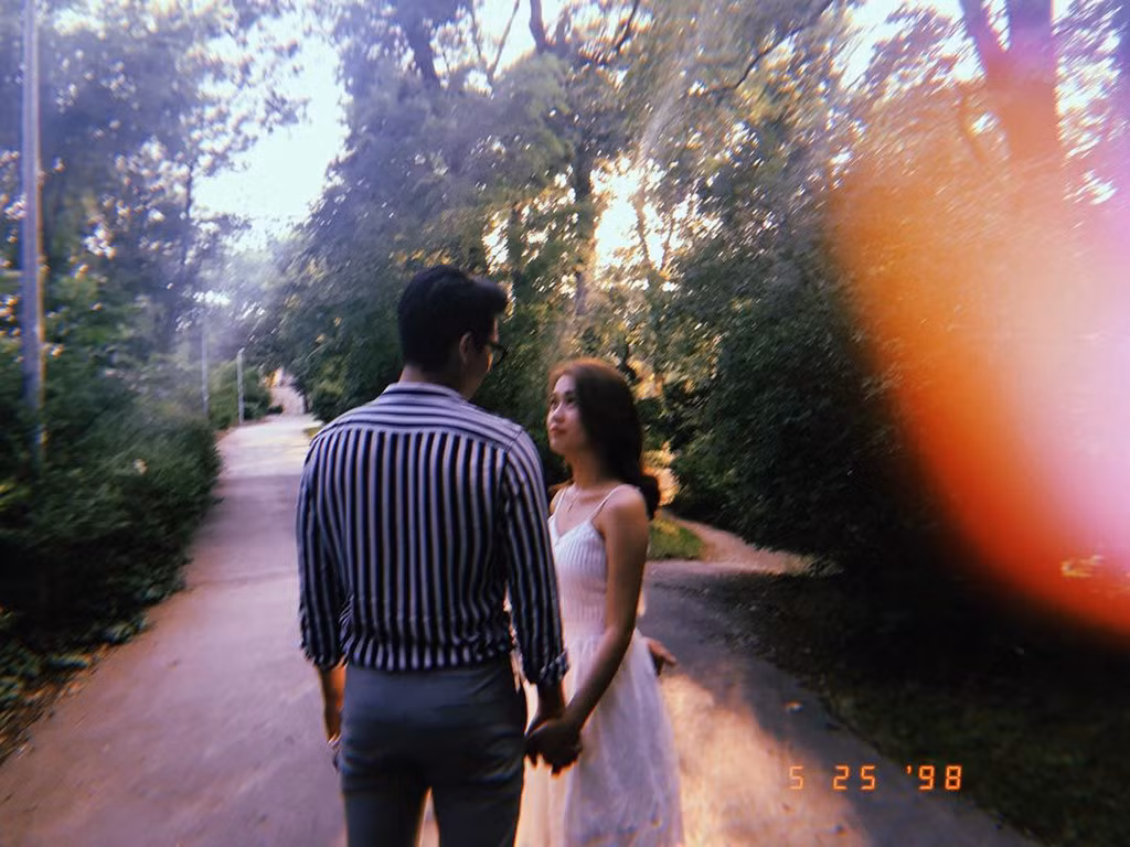 Kể từ ngày công khai bạn trai Việt kiều Christan Nguyễn (Nguyễn Tuấn Hải), Ngọc Thảo chăm chỉ khoe lên mạng xã hội hình ảnh ngọt ngào của cả hai.