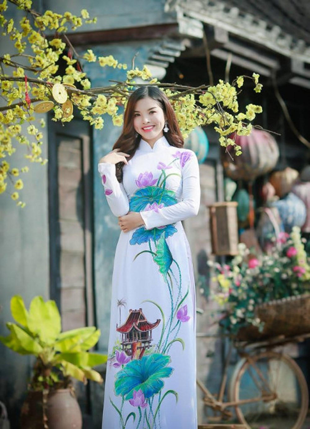 Sau đó, Lư Thị Hương không tham gia thêm bất cứ cuộc thi sắc đẹp nào. Không còn theo đuổi con đường nghệ thuật, cô tập trung hoàn thành việc theo học tại Học viện Thiếu niên Việt Nam và không xuất hiện trên các phương tiện truyền thông. Sau đó, Lư Thị Hương không tham gia thêm bất cứ cuộc thi sắc đẹp nào. Không còn theo đuổi con đường nghệ thuật, cô tập trung hoàn thành việc theo học tại Học viện Thiếu niên Việt Nam và không xuất hiện trên các phương tiện truyền thông.