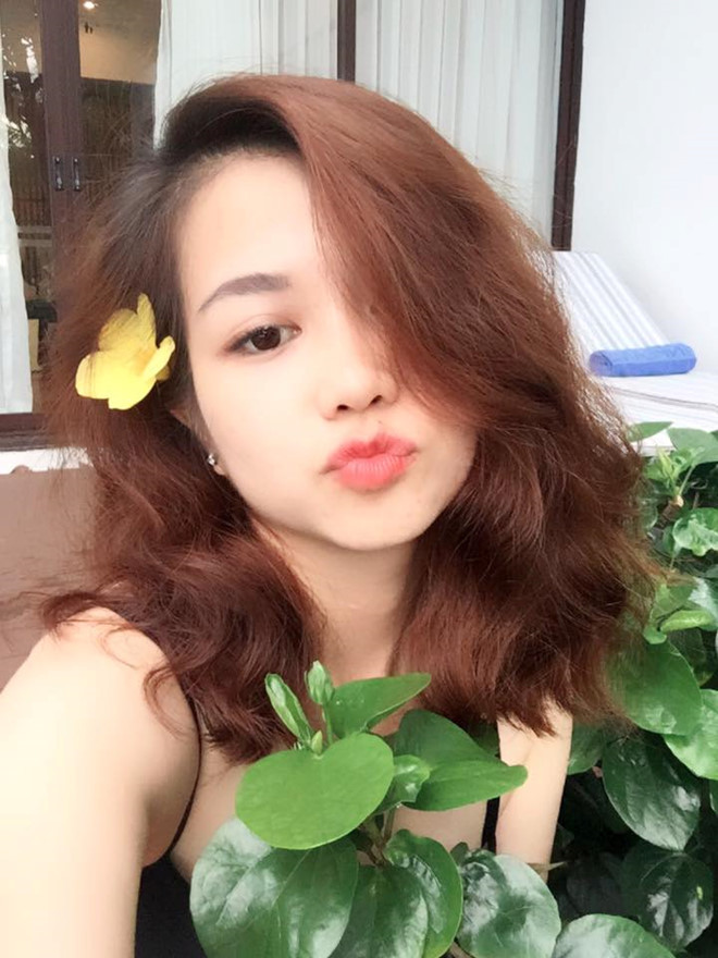 Sinh vien chup len co giao day Triet hoc tren lop vi xinh dep-Hinh-4