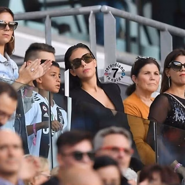 Ronaldo duoc bo noi loi yeu, len tieng nghi an hiep dam-Hinh-3