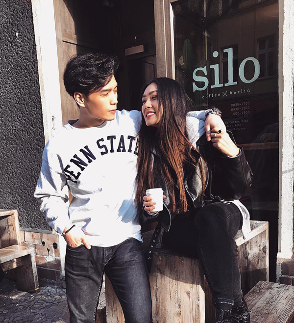 Rất nhiều cô nàng sẽ cảm thấy tiếc hùi hụi vì thông tin của soái ca đã không còn độc thân.