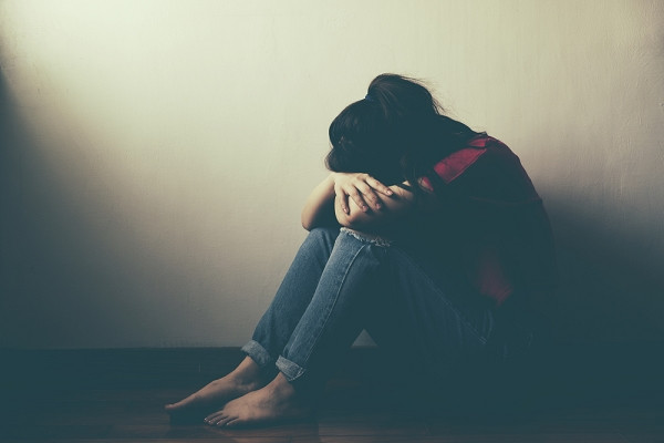 Chet lang nhin thay “vat la” chong mang ve cung con say-Hinh-2