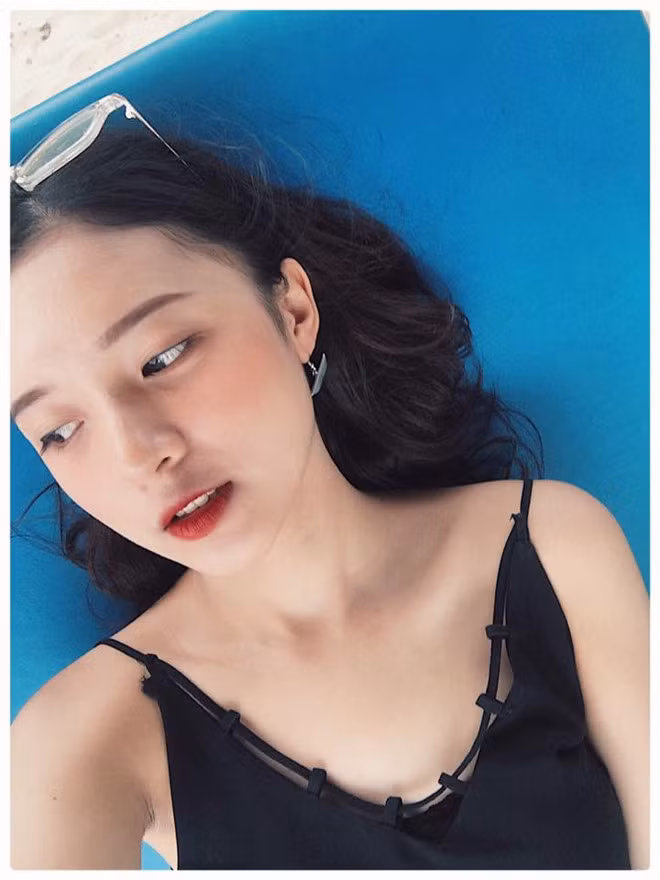 Xuất phát điểm của cô nàng, vốn là một người nhút nhát, hay ngại ngùng, sau khi tham gia CLB MC của trường, Phương Thảo đã có thêm tự tin. Từ đó, Thảo được rèn luyện và học hỏi và đem lòng yêu thích luôn công việc này.