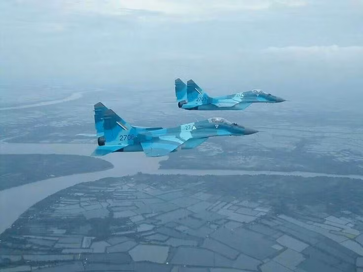 Nguồn tin của AIN cho hay, giải pháp nâng cấp cho phi đội MiG-29 của Myanmar được định danh là MiG-29SM (mod). Nó được cho là sở hữu sức mạnh tương đương phiên bản MiG-29SMT của Không quân Nga. Nguồn ảnh: Wikipedia