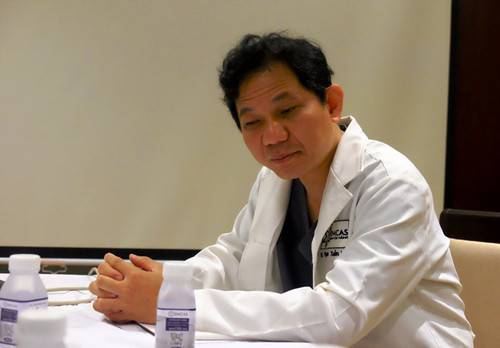 Bác sĩ Phạm Xuân Khiêm, giám đốc bệnh viện thẩm mỹ EMCASẢnh Phú Mỹ/Zing