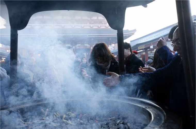 Những hình ảnh ghi lại tại đền cổ ở Tokyo. Ảnh Sina