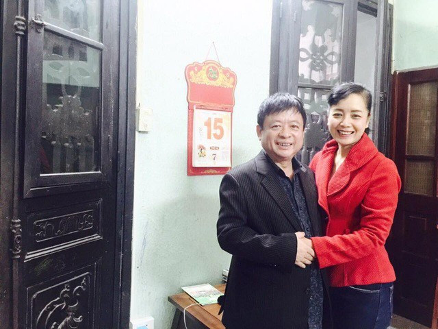 "Cả gia đình tôi cùng 20 hộ dân ở đây sẽ tiếp tục bảo vệ khu nhà văn nghệ sĩ này, nơi gìn giữ ký ức và niềm tự hào của Hà Nội. Biết đâu một ngày, nơi đây sẽ được trở thành một bảo tàng danh nhân, một không gian nghệ thuật và triển lãm đích thực để không còn những thứ "tranh nhái" hàng ngày vẫn nhanh nhản giữa lối đi của những người làm nghệ thuật đích thực", bà xã nhạc sĩ Đỗ Hồng Quân từng chia sẻ sau vụ cháy tầng 1 khu nhà do chập điện.