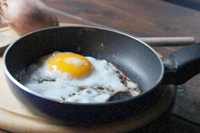 Loai hoa chat trong chao chong dinh lam tang nguy co ung thu gan