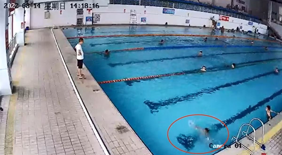 Cho con di boi, cha me lo la vai phut hoi han ca doi