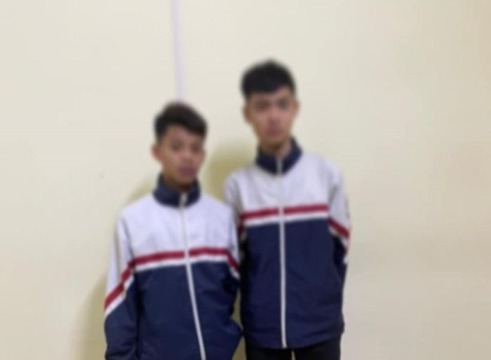 Bắc Giang: Bắt 2 thiếu niên cướp điện thoại tại khu vực cổng trường học Bac Giang: Bat 2 thieu nien cuop dien thoai tai khu vuc cong truong hoc