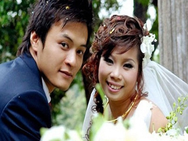 Hôn nhân viên mãn của diễn viên Hồng Đăng Hon nhan vien man cua dien vien Hong Dang