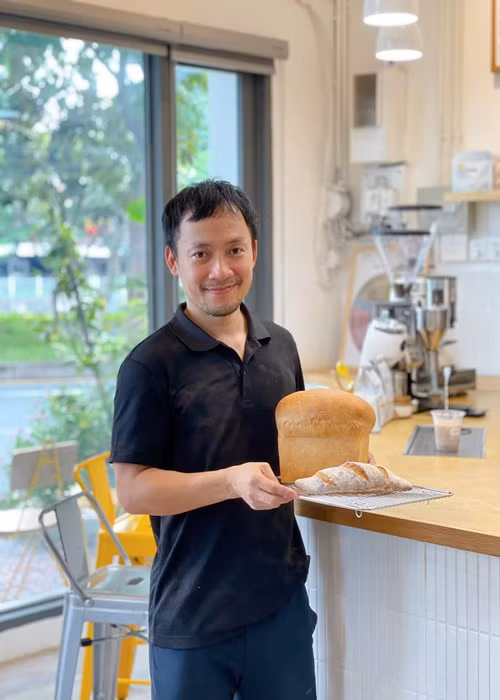 Vợ chồng Tiến Đạt hiện tại kinh doanh quán cà phê. Nam rapper cho biết, anh học hỏi, nghiên cứu tất cả những gì liên quan đến cà phê trong những năm qua.