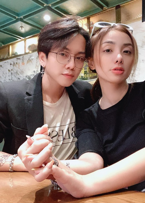 Tình yêu của Lan Trinh và Kenji trải qua không ít sóng gió từ nụ hôn ngấu nghiến, những hình ảnh chốn riêng tư nhạy cảm đến tin đồn Kenji lăng nhăng. Ảnh: FBNV