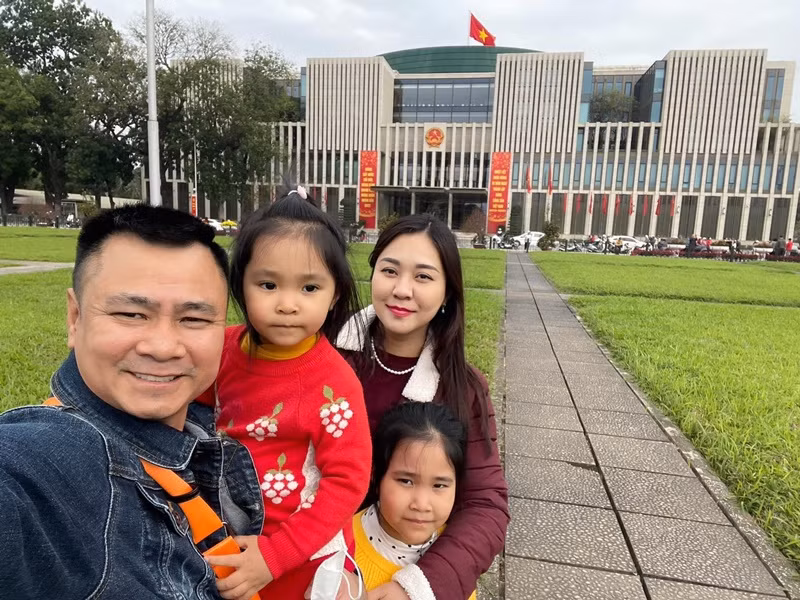 Minh Nguyệt từng chia sẻ, cô thường đưa hai con gái đi xem Tự Long diễn vì cả hai đều rất thích.