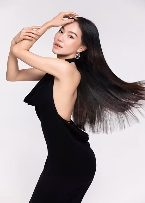 Tinh tien nhan sac vien man cua “ba trum hoa hau” Pham Kim Dung