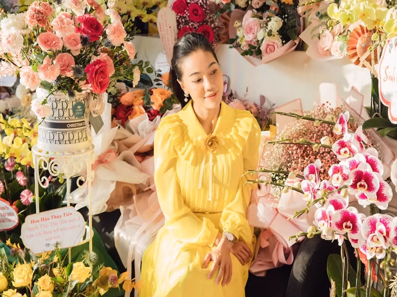 Doanh nhân Kim Dung hiện tại là một trong những nhân vật quyền lực hàng đầu showbiz Việt.