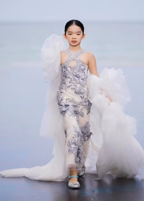 Về bố đẻ của bé Thỏ, Xuân Lan từng chia sẻ, bé Thỏ và bố đẻ đều rất thờ ơ dù cô luôn cố gắng tạo sợi dây kết nối tình cảm giữa hai bố con.