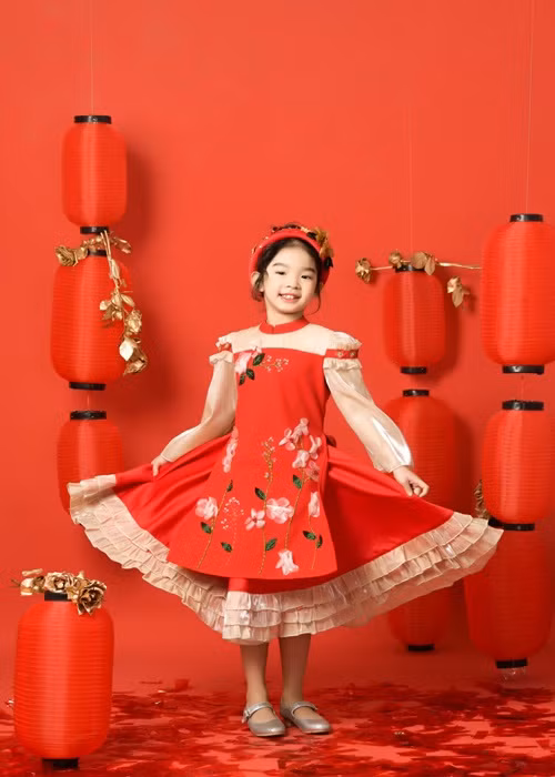 Nhiều người cho rằng thần thái của bé Thỏ ắt hẳn thừa hưởng từ Xuân Lan.