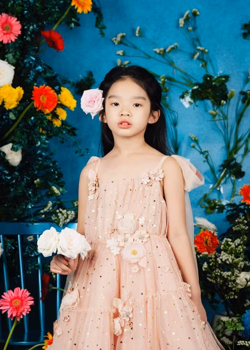 Bé Thỏ thường xuyên xuất hiện trong nhiều sàn diễn lớn do Xuân Lan tổ chức hoặc các sự kiện thời trang trong nước.